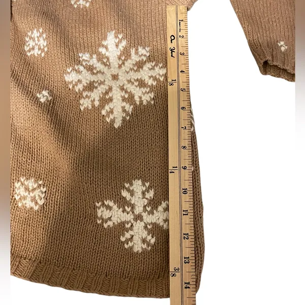 EDDIE BAUER Tan/White Snowflake Design Knit Button-Down Cardigan - Size Medium - Image 9