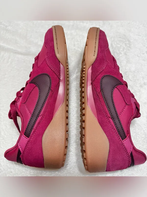 Nike Terra Manta Suede Sweet Beet Burgundy Size 8.5 - Image 7