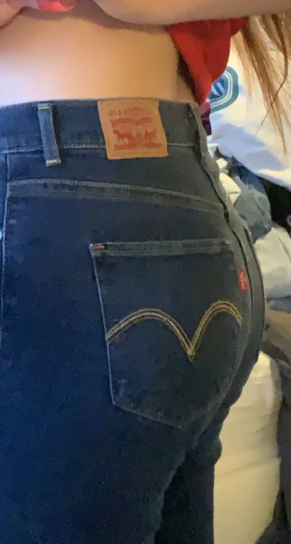 Levi's Bootcut Dark Wash Jeans - Image 3