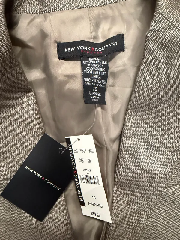 Blazer New York Tan Size 10 - Image 3