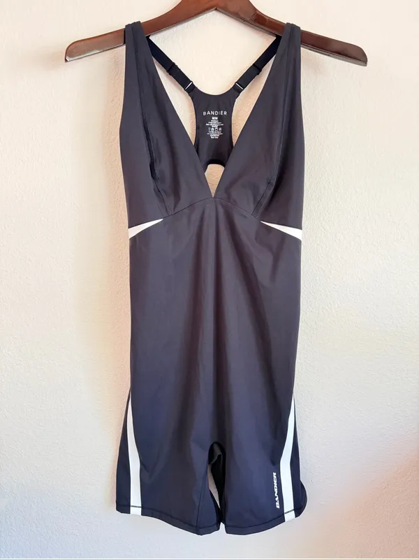 Bandier V-Neck Plunge Contrast Short Catsuit, black and white, stretchy, size M - Image 8