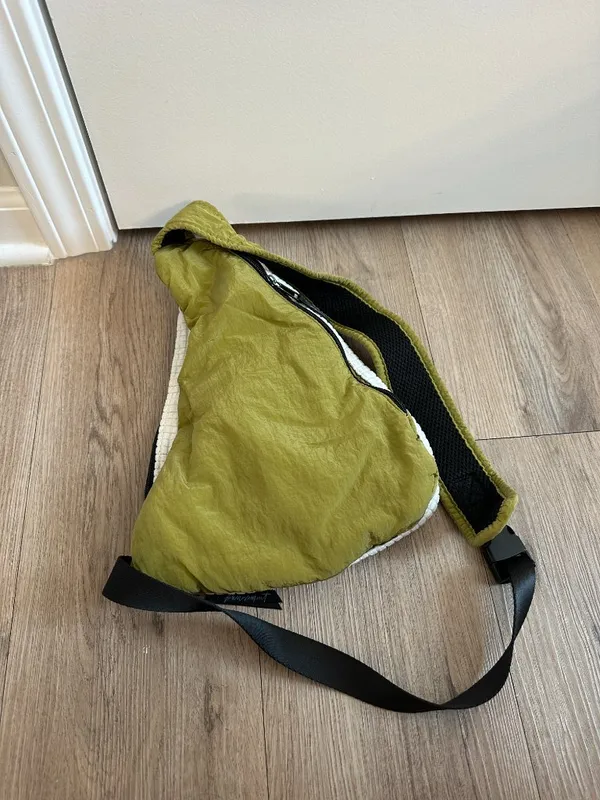 FREE PEOPLE Movement Cold Shoulder Sling Bag in Olive Green - Image 5