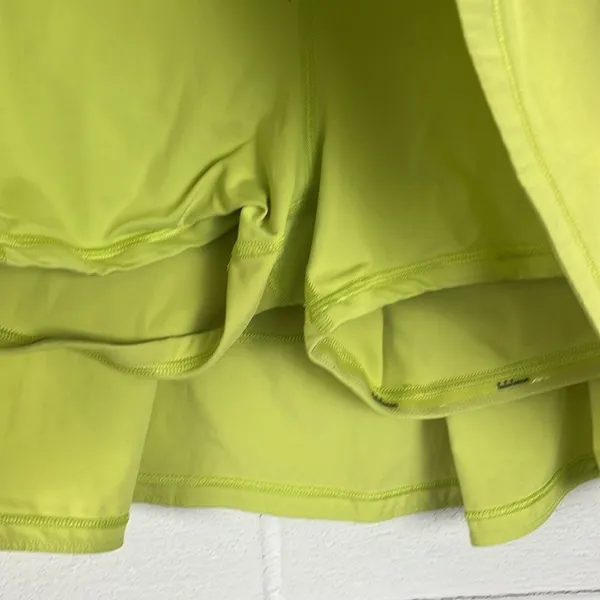 Lululemon women’s pace rival skirt 4-way stretch 15” lemon vibe skort size 10 - Image 3
