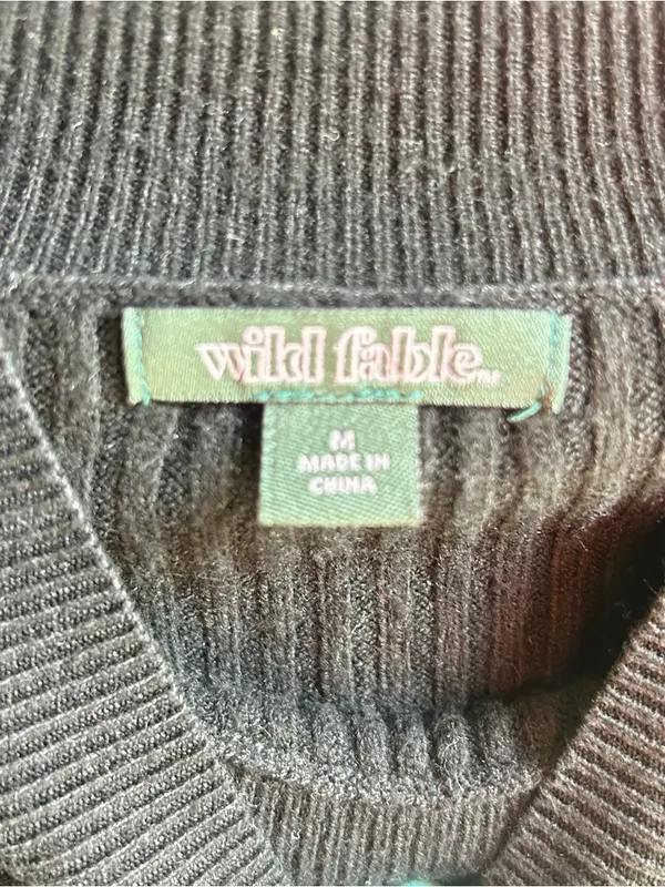 🌸Wild fable- mock turtle neck fitted top- Black  - size - medium - Image 6