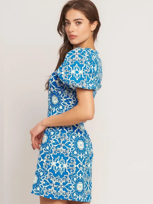 Flying Tomato White Blue Puff Sleeve Dress Medium - Image 5