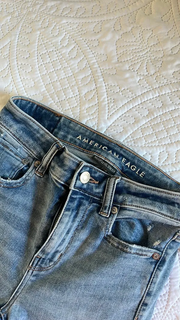 American Eagle Flare Jeans - Image 5