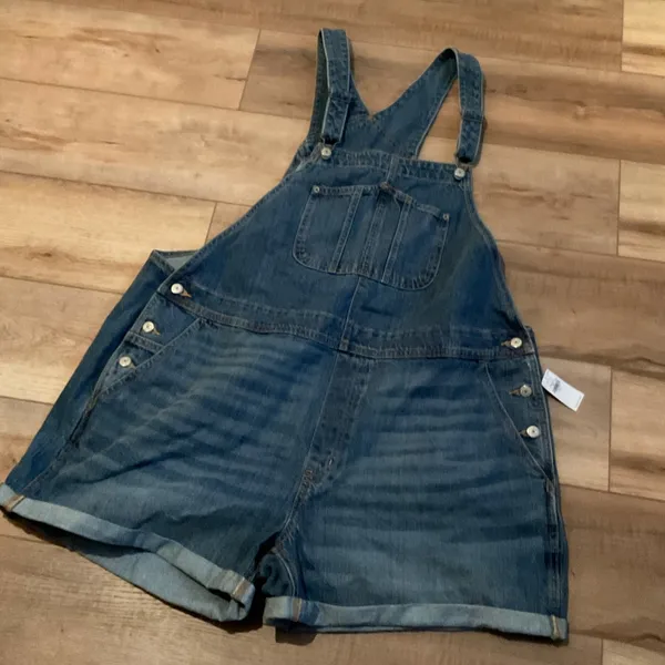 Old Navy Slouchy Straight short overalls - Image 6