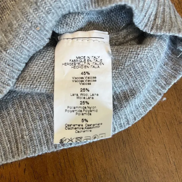 Brandy Melville Grey and White Striped Long Sleeve Sweater One Size - Image 5