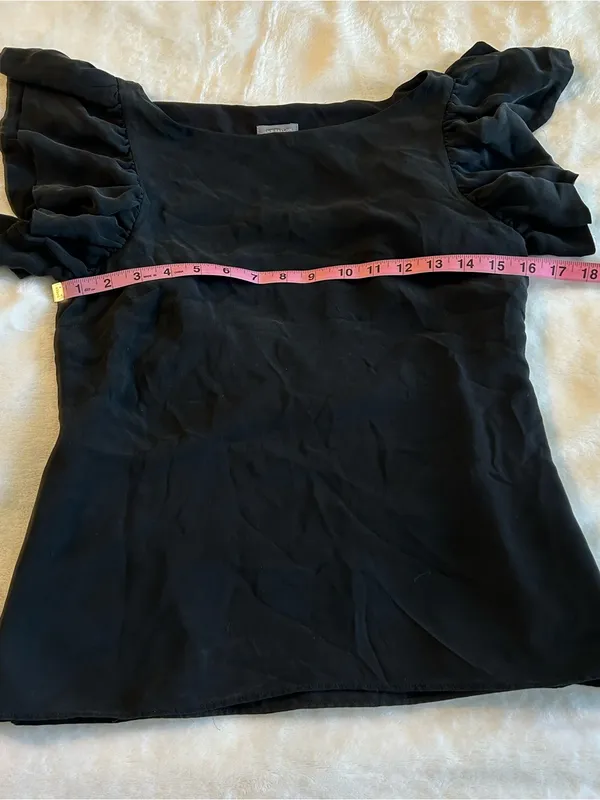 Ann Taylor black silk blouse ruffle flutter short sleeves size S minimalist - Image 8