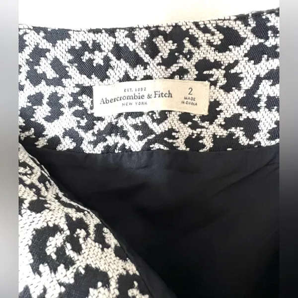 Abercrombie & Fitch Leopard Print Skirt Size‎ 2 EUC - Image 5