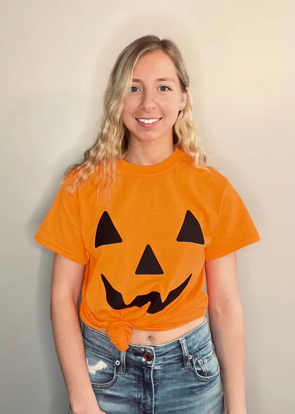 Gildan Pumpkin Tee - Image 5