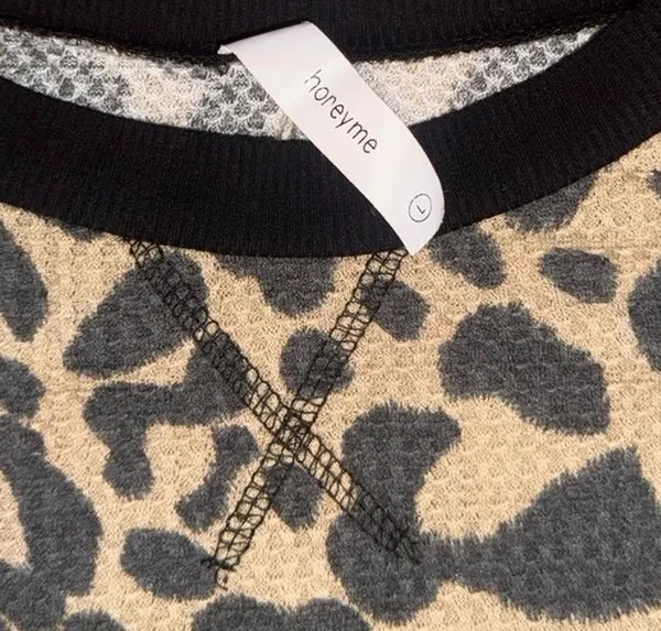 Honeyme Leopard Print Crewneck Sweatshirt Women’s Large - Image 3