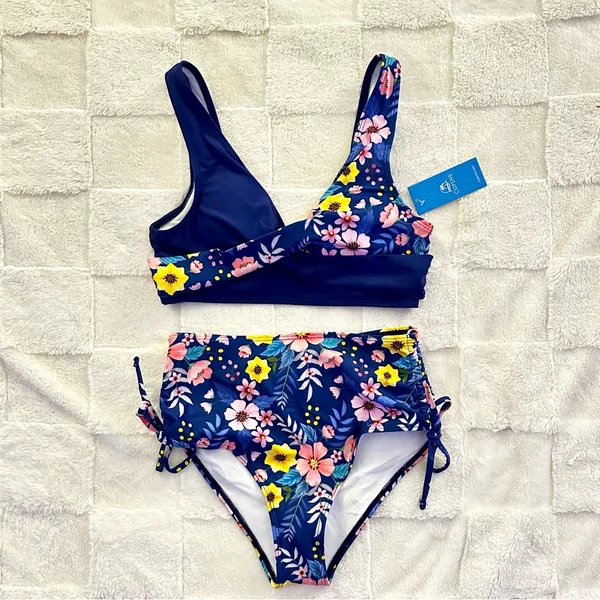 New CUPSHE Ruched Cinch Side Bottom Twist Front Blue Floral Beach Boho Bikini Sm - Image 2
