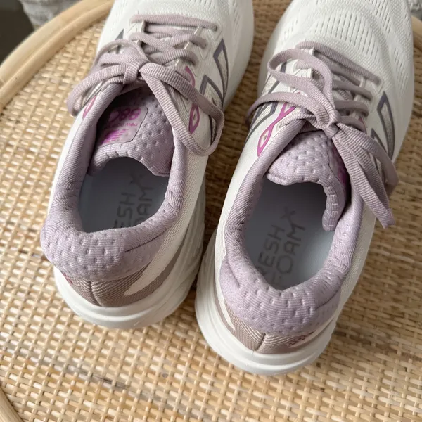 New Balance Fresh Foam X 880 V15 Linen Dark Ice Wine Passion Fruit Sneakers 9 - Image 6