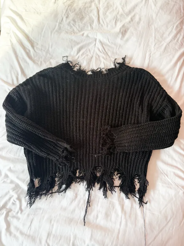 Love Tree Black Distressed V-Neck Sweater Size Small - Image 2