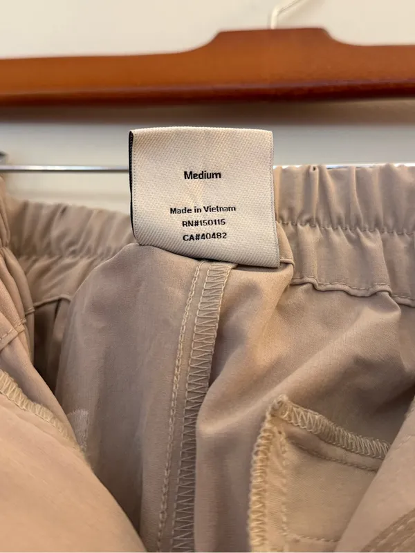 Varley Lightweight Stretch Wide Leg Travel Pant - Image 5