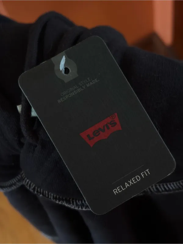 Levi's Black Raw-Hem Cropped Hoodie - Image 6