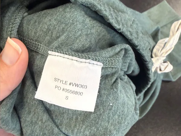 Vuori Performance DreamKnit Jogger size Small - Image 7