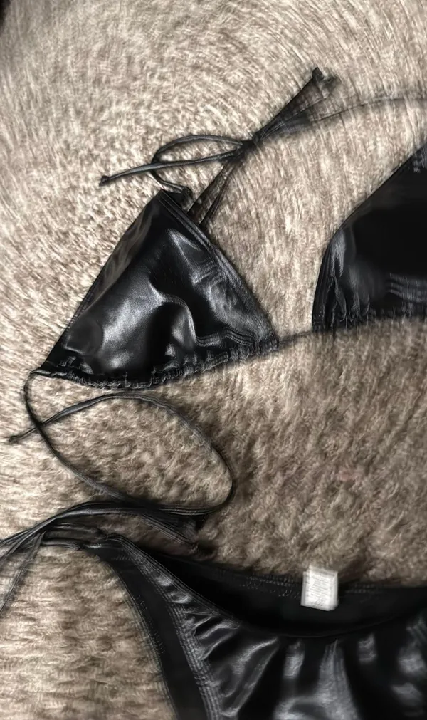 Amazon Leather bikini - Image 3