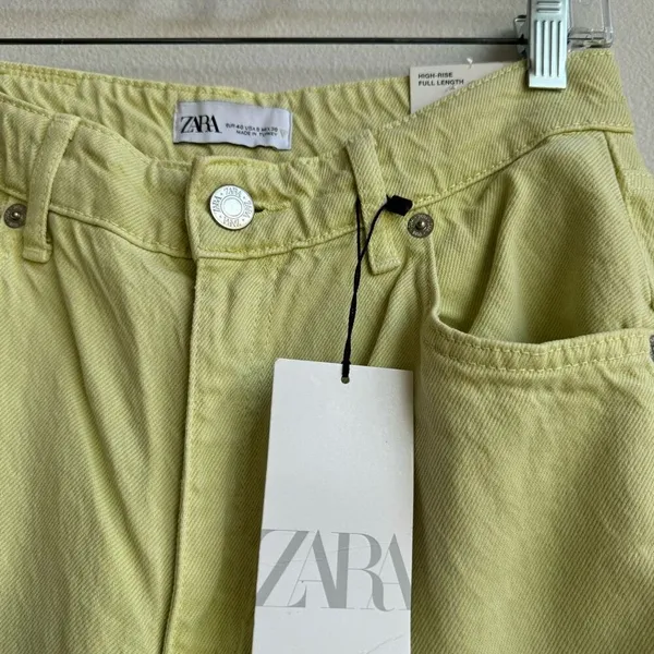 NWT Zara Wide Flare Leg Green Solid Wash Raw Hem Jeans High Rise Size 8 - Image 2