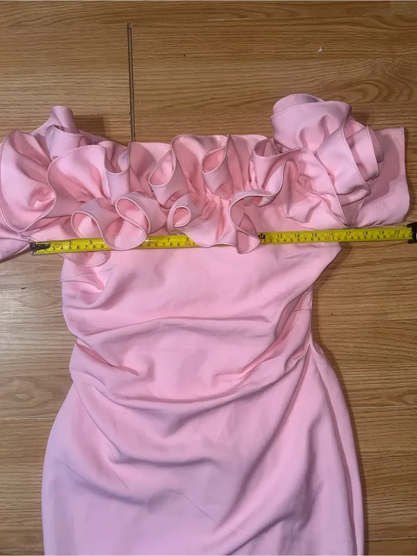 Ladies 9/10 Gorgeous fitted Blush Pink Off-Shoulder Ruffle Evening Gown - Image 5
