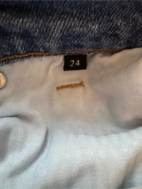 NWOT 7 For All Mankind Luxe Vintage Distressed Ripped Josefina Denim Jeans Sz 24 - Image 8