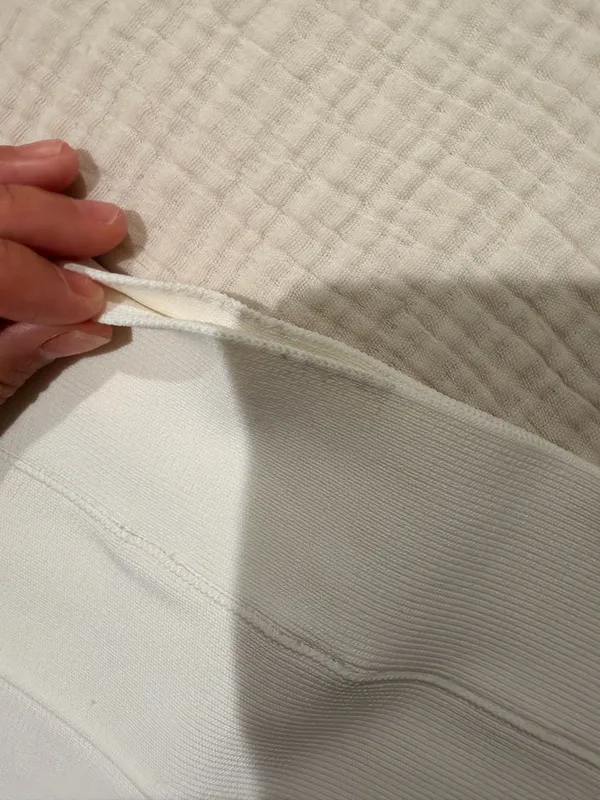 BCBGMAXAZRIA Skirt Bandage White - Image 4