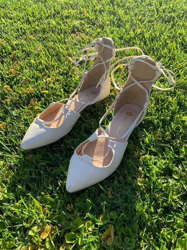 Chase + Chloe White Pointed-Toe Lace-Up Gladiator Flats - Image 4