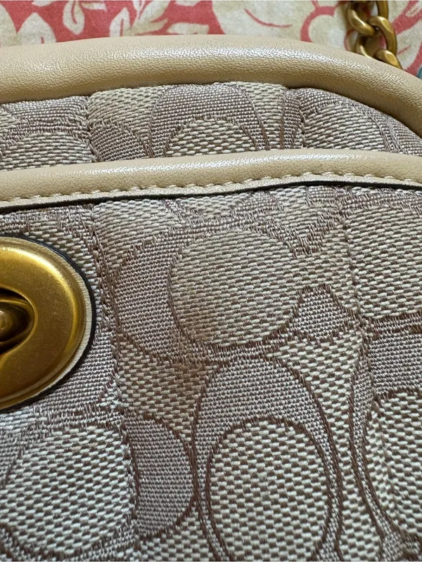 Coach Quilted Signature Jacquard Small Camera Bag - Image 5