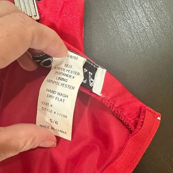 VINTAGE Roberta Party Dress Red Satin Strapless Pleated Bodice - size 5/6 - Image 11