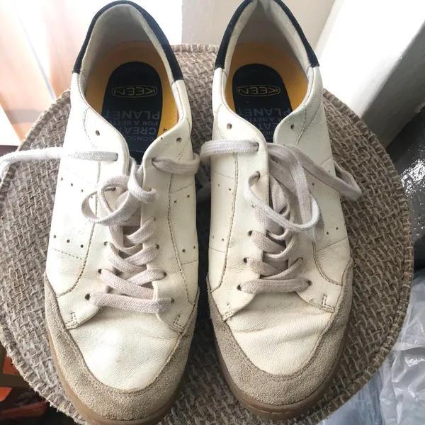 Sam Edelman Josi Gum Sole Leather Retro Genuine Leather lar up sneakers white with black details and arch support soles - Image 2