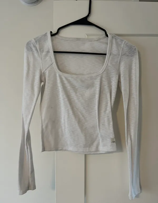 Vuori Sunrise Square Neck Long Sleeve - Image 2