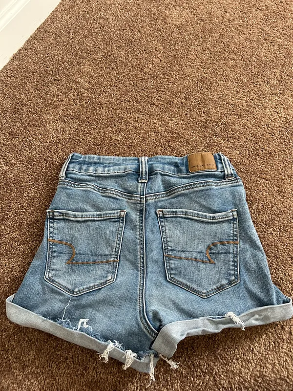 American Eagle Shorts Denim Distressed - Image 2