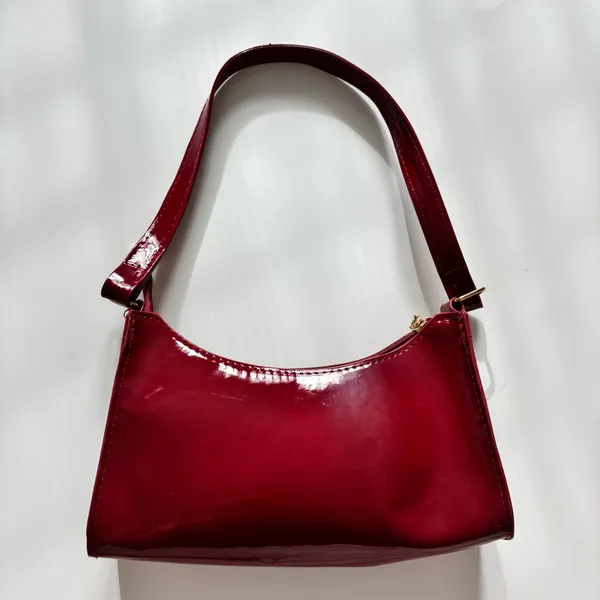 burgundy shoulder bag with gold zipper - Image 5