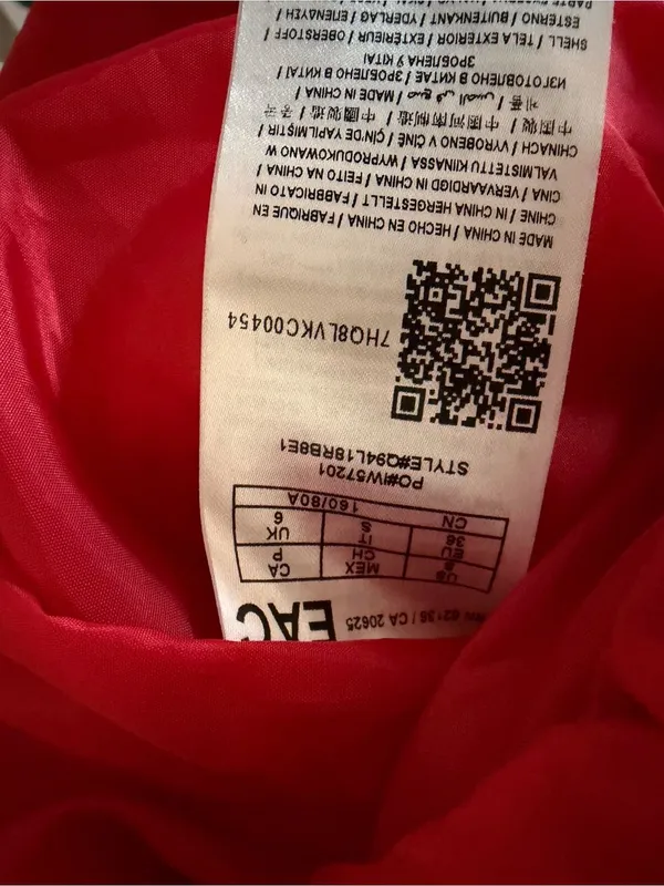 Guess Puffer Jacket Y2K Red Cropped Streetwear Quilted Zip Up Size Small - Image 11
