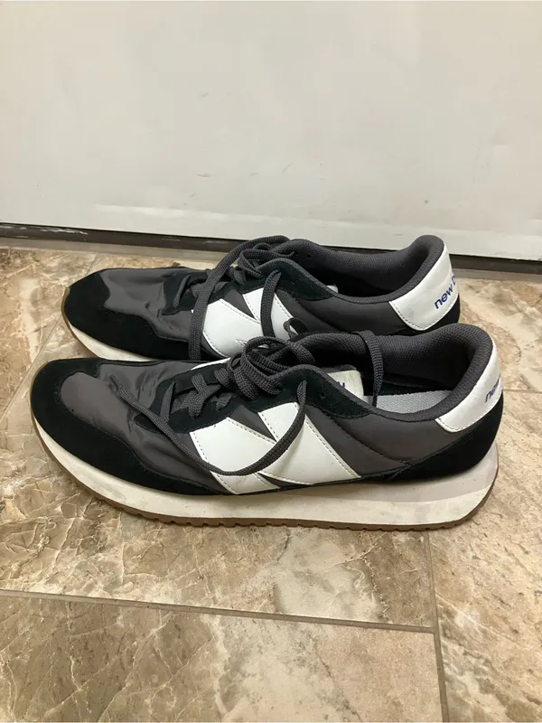 New Balance Black, White & Gray Retro Low-Top 237 Sneakers - Image 3