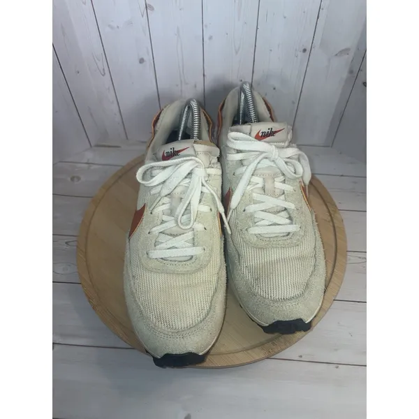 Nike Waffle Debut Ventage Muslin Orange DX2931-100 Women's 7.5 Pre-loved NO BOX - Image 3