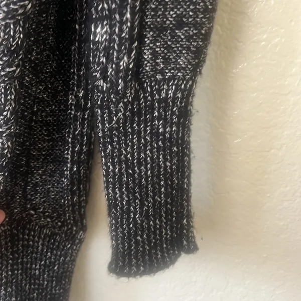 Puma Black and Gray Cardigan Sweater with Metallic‎ Shimmer XXL - Image 3