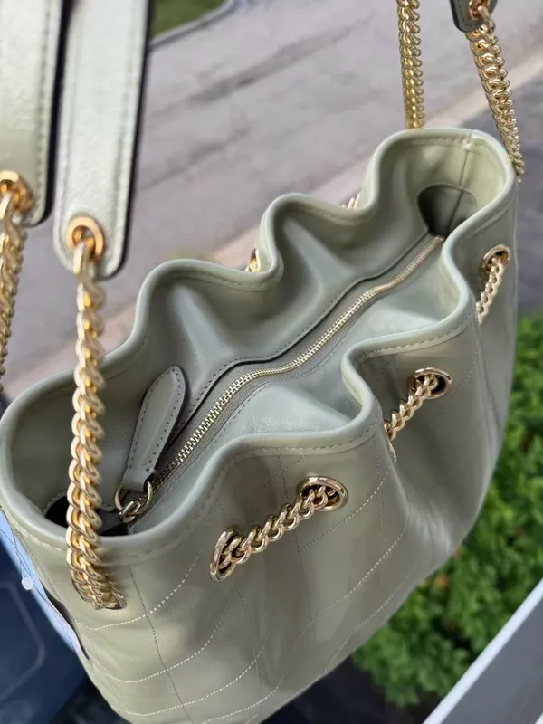 nwt coach Evelyn Shoulder Bag With Quilting gold/pistacho，cdr00 - Image 4