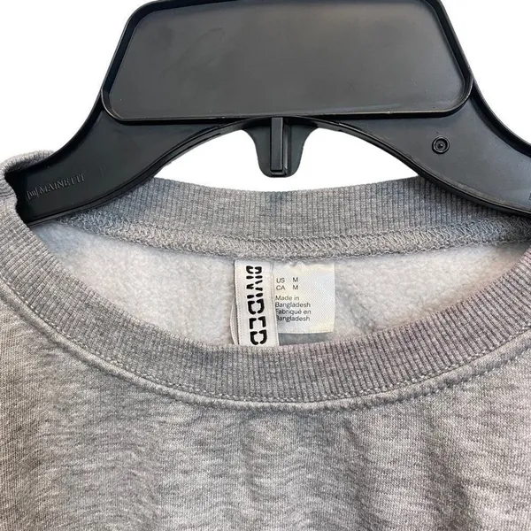 Divided Medium Crew Neckline‎ Gray Sweatshirt - Image 2