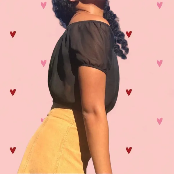 Wet Seal Black off the shoulder going out crop top - Image 4