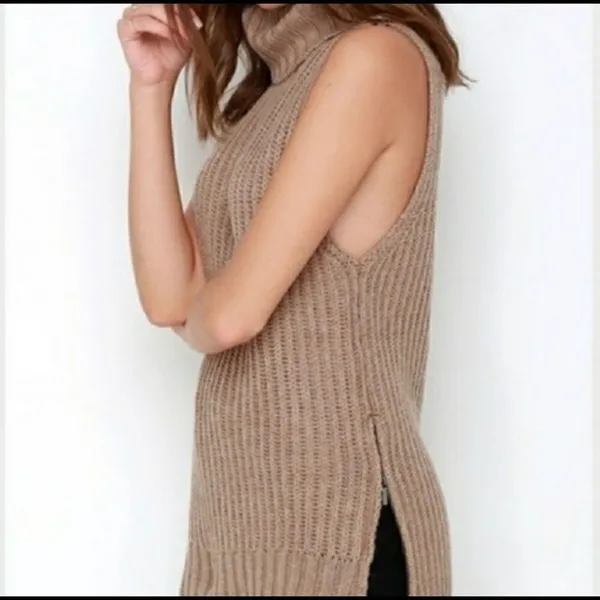 J.O.A. Side Slit Khaki Turtleneck Zipper Sweater C31‎ - Image 3