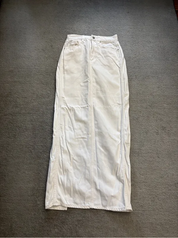Aritzia Denim Forum The '90s Pencil Maxi Denim Skirt White Women’s - Image 4