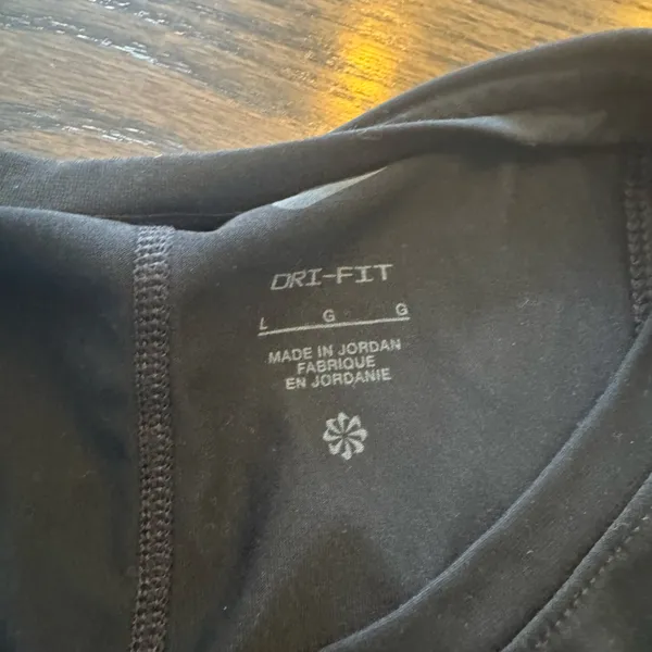 Nike Women's Sleek Black Tank Top - Image 3