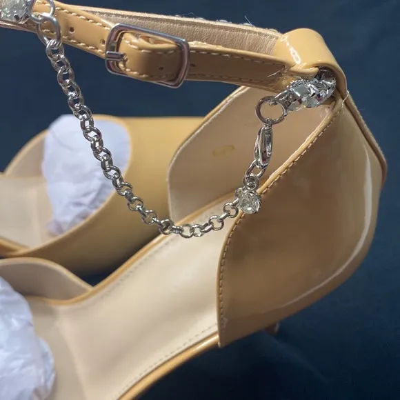 3 1/2 inch nude heels, sz 9 1/2, rhinestone ankle strap with charm, pointed toe - Image 8