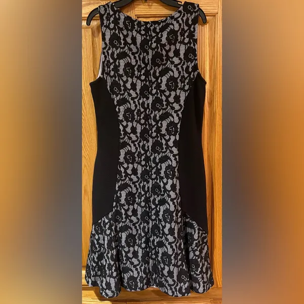 Maeve x Anthropologie Sirena Lilac & Black Lace‎ Fit & Flare Ruffle Dress Medium - Image 11