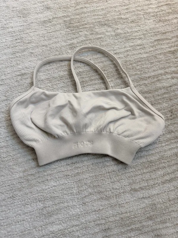Prozi’s sports bra White - Image 4