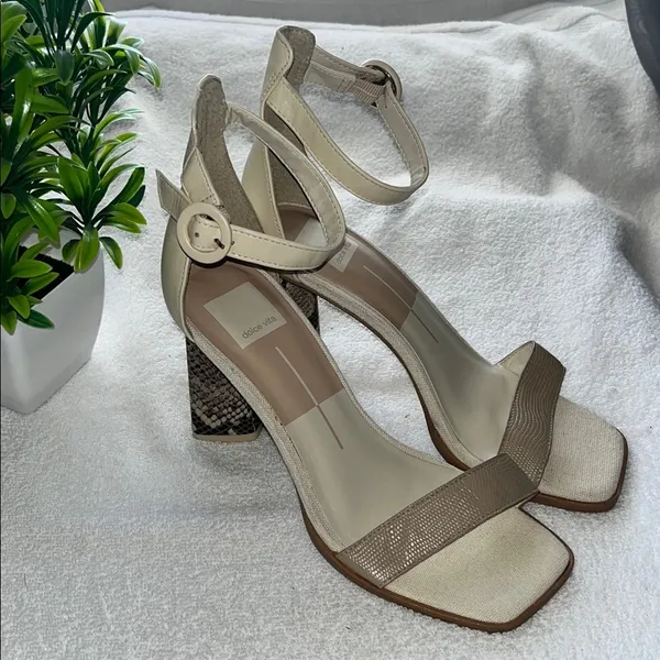 Dolce Vita Tan and Cream Heeled Sandals with Sculptural Heel - Image 3