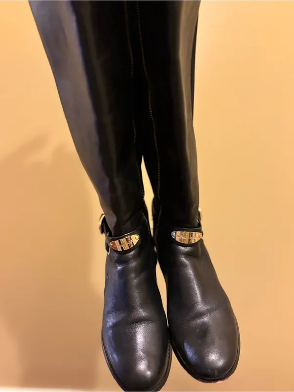 MICHAEL Michael Kors Black Leather Knee-High Boots with Gold Hardware - Image 5