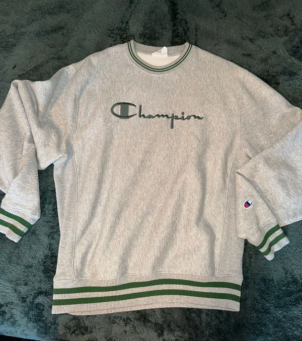 Champion Vintage Crewneck - Image 2